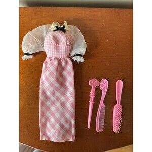 Vtg Quick Curl Barbie Pink Dress #4220 1973 Mattel With Curling Wand Comb Brush